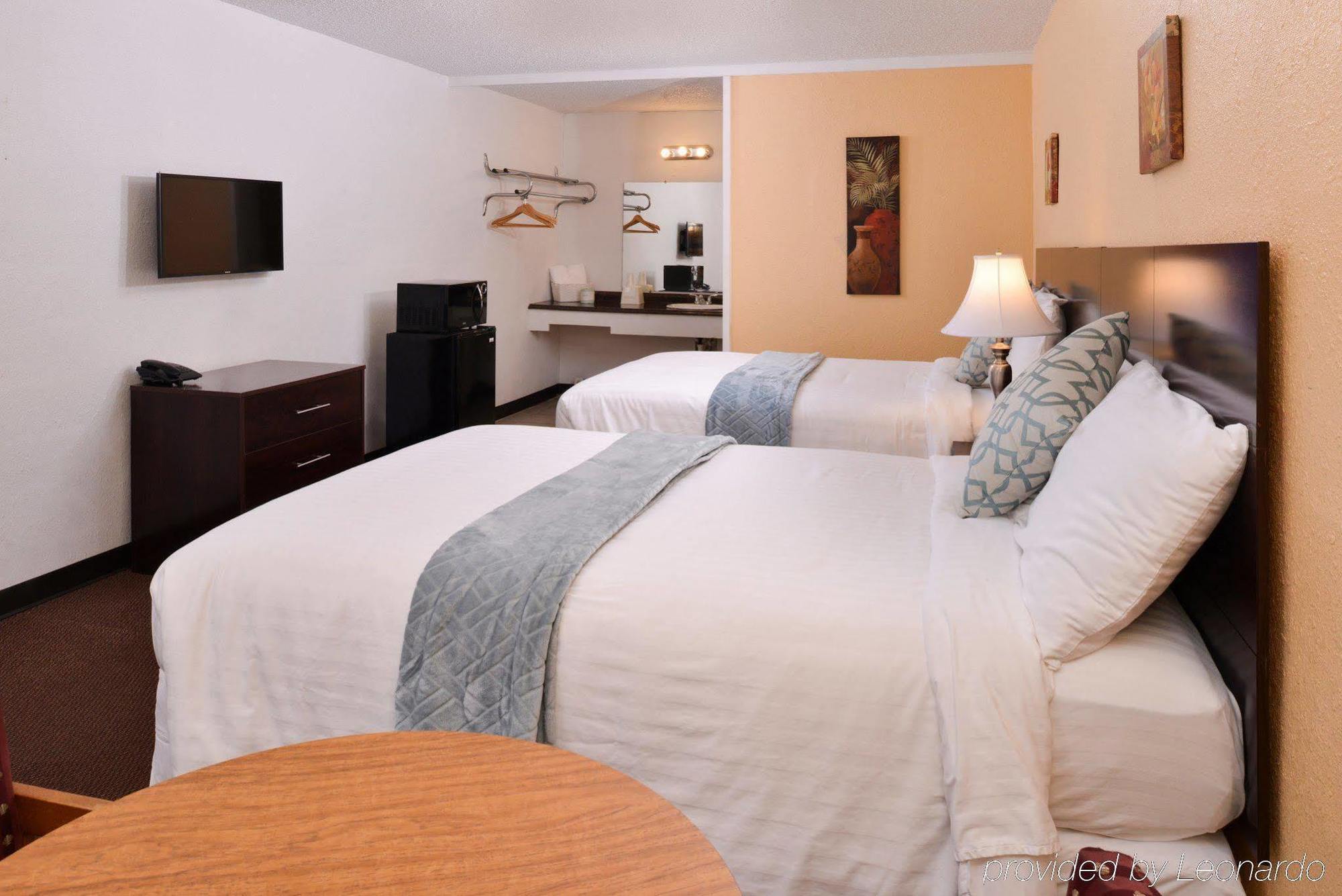 Red Carpet Inn Battleboro Dış mekan fotoğraf