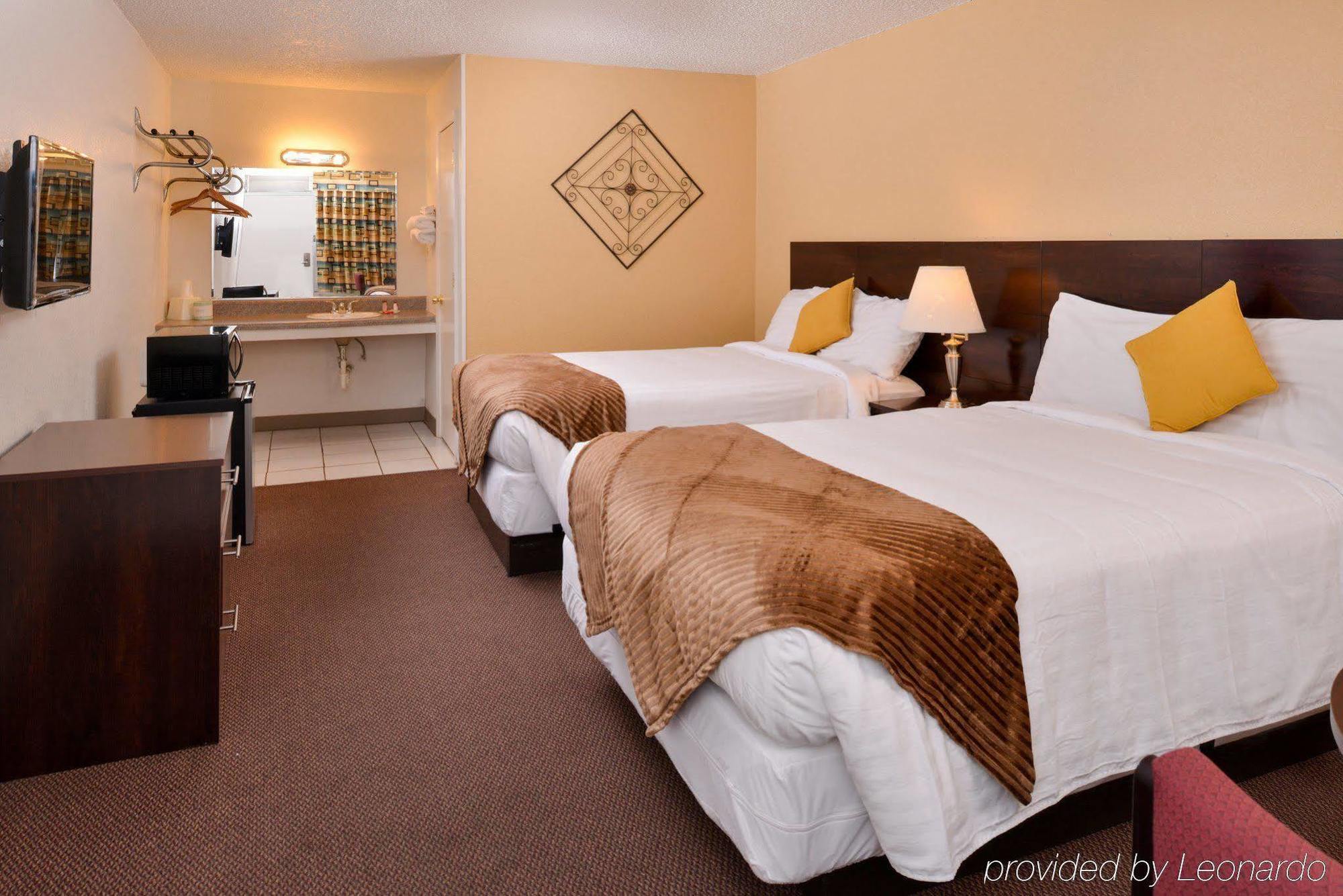 Red Carpet Inn Battleboro Dış mekan fotoğraf