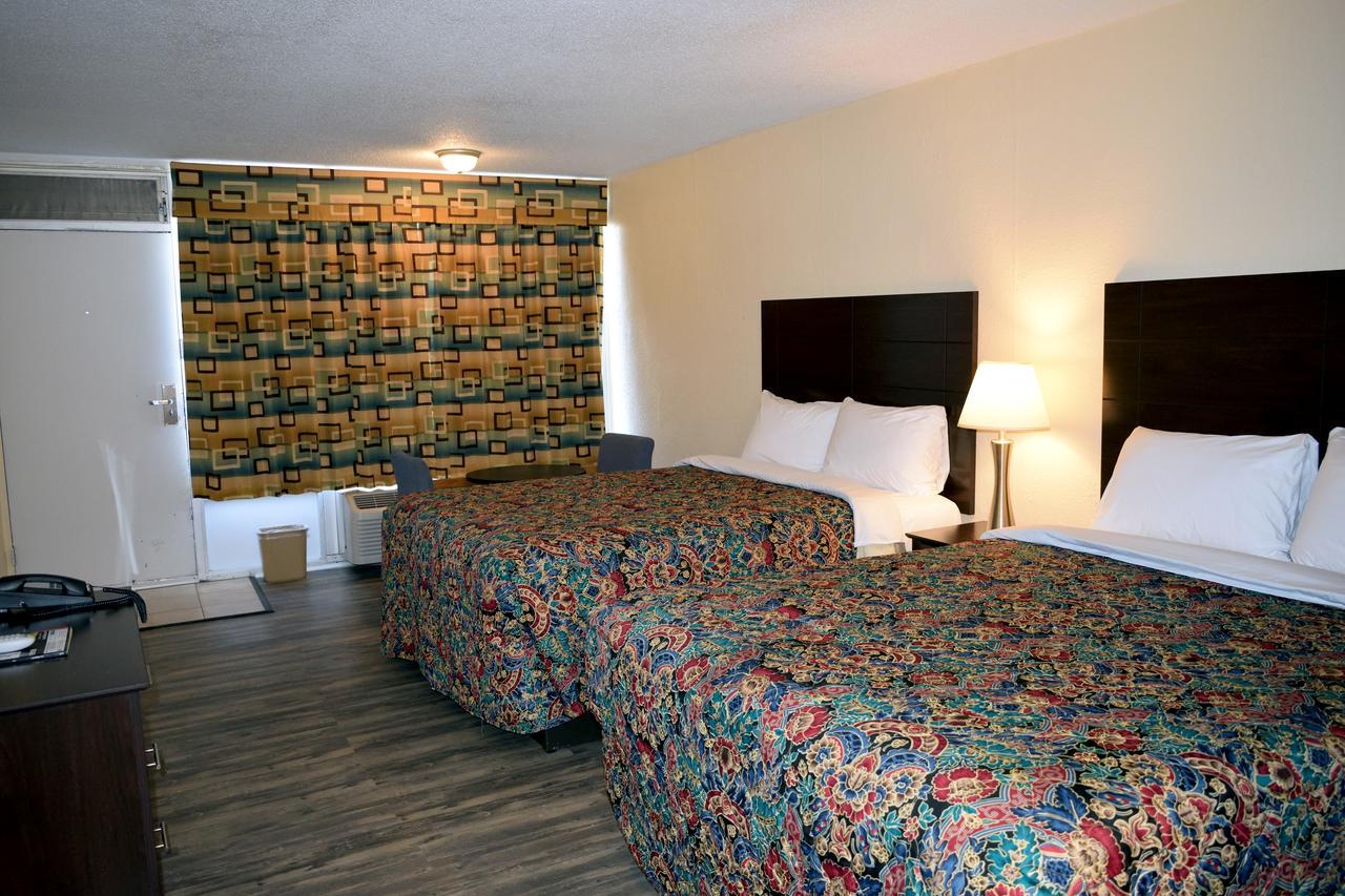 Red Carpet Inn Battleboro Dış mekan fotoğraf