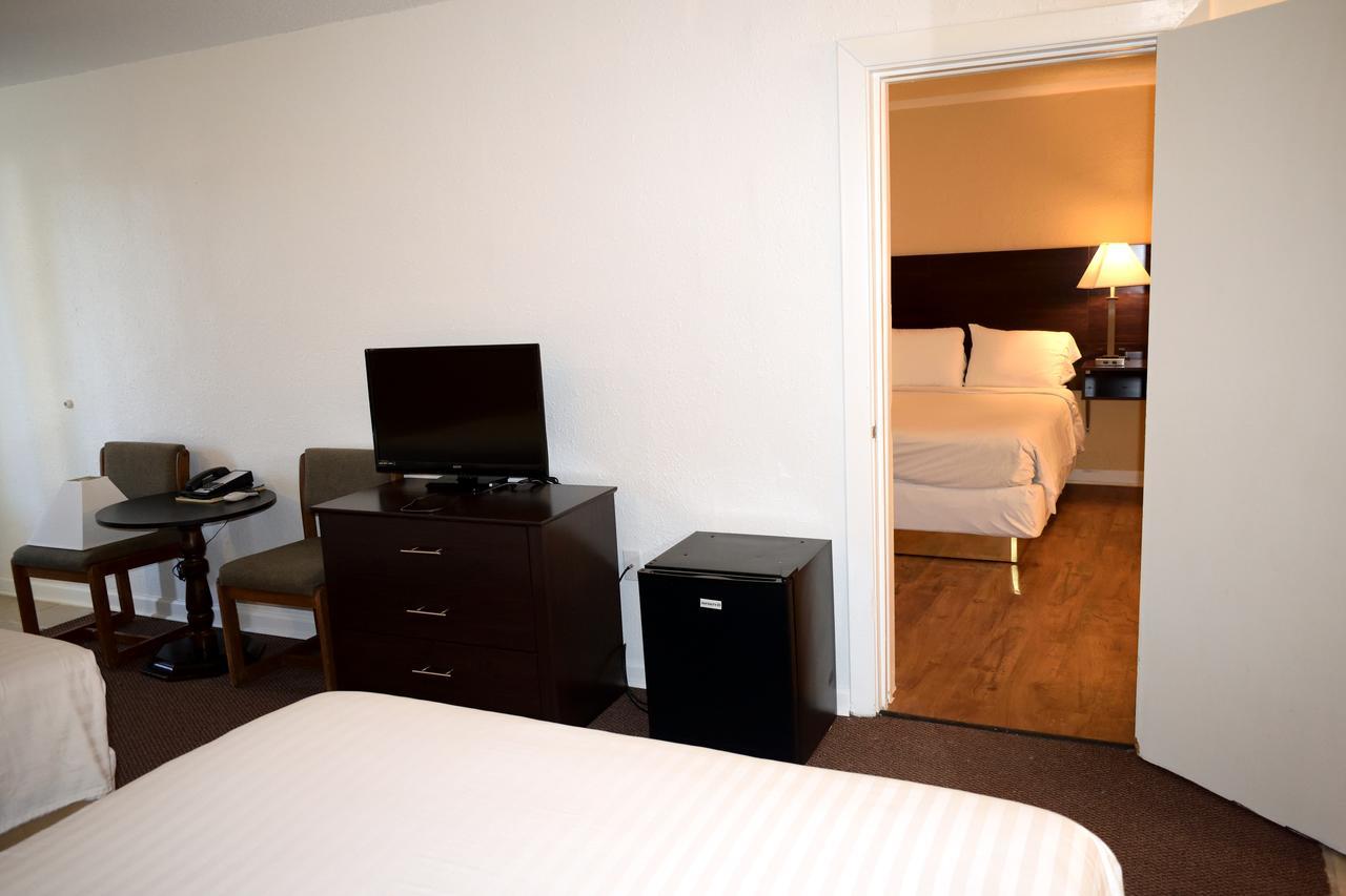 Red Carpet Inn Battleboro Dış mekan fotoğraf