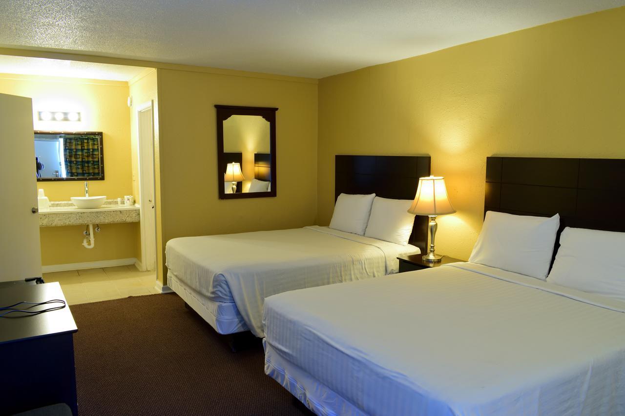 Red Carpet Inn Battleboro Dış mekan fotoğraf